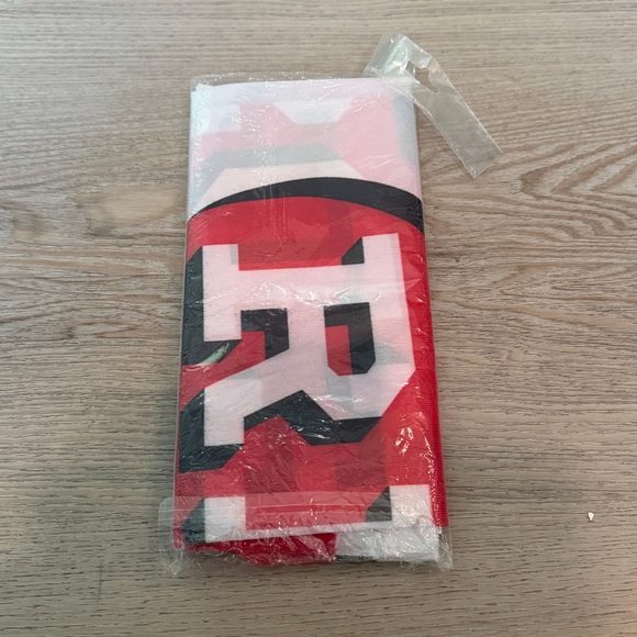 Large Cincinnati Reds Banner - Picture 2 of 2